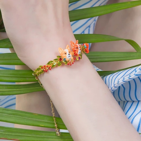 Les Nereides Two lovely Foxes 🦊 Handcrafted Enamel Bracelet - Picture 5 of 9